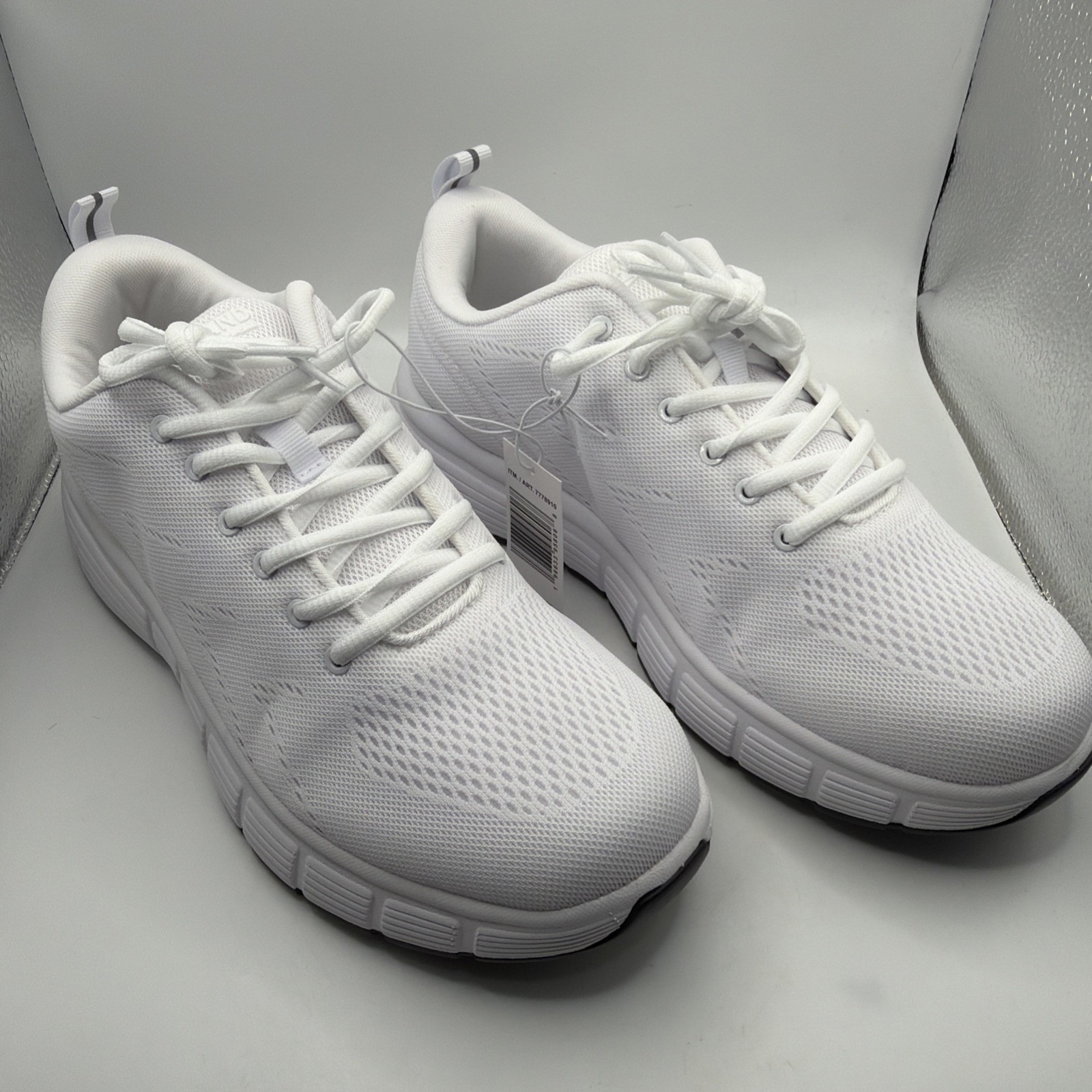 Kirkland Signature Men's Sneaker Comfort Walker Shoes White - New! Size 9 — image 2 of 8